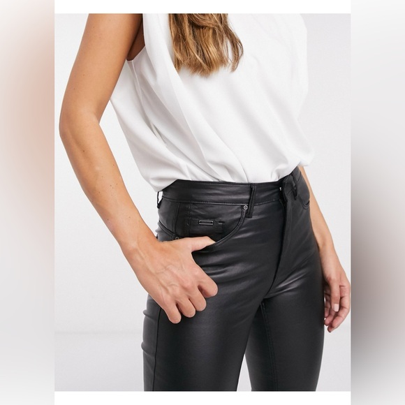 Stradivarius Coated Push Up Jeans - Picture 2 of 6